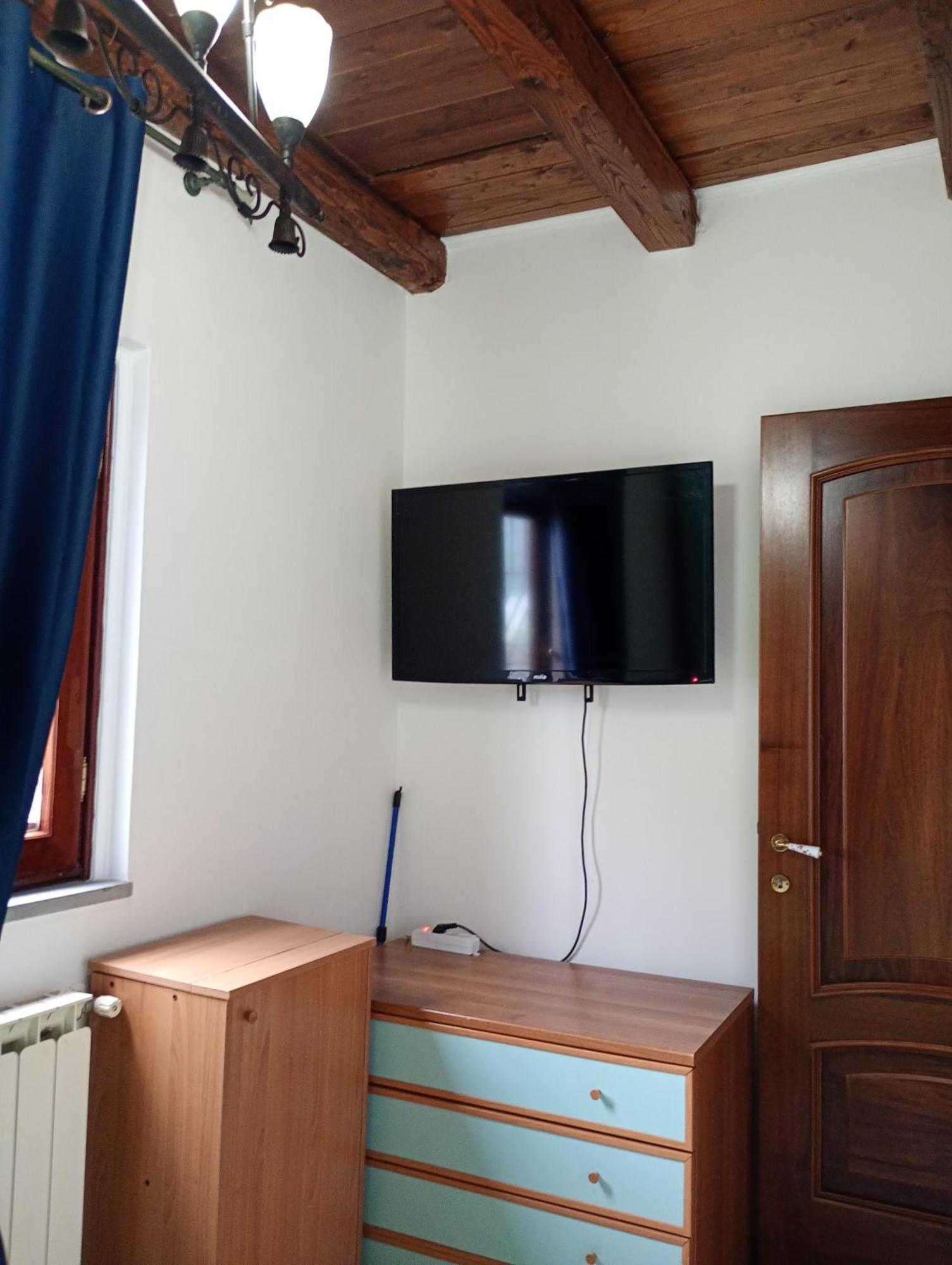 Independent Villa With Private Beach On The Lake Bracciano  Extérieur photo