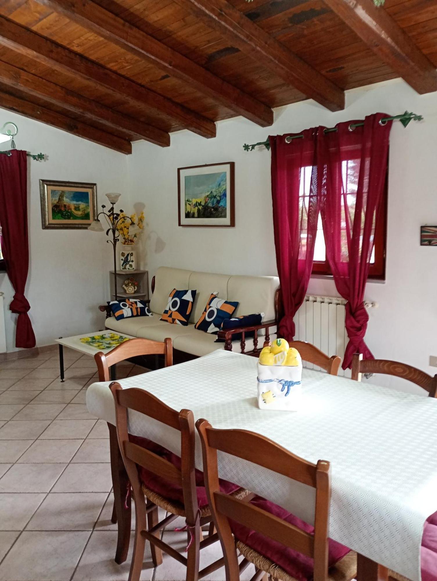 Independent Villa With Private Beach On The Lake Bracciano  Extérieur photo